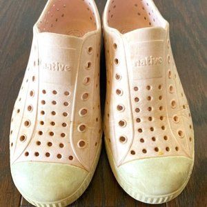 Girls NATIVE Pink Slip -on Shoe 'Jefferson'  sz J1